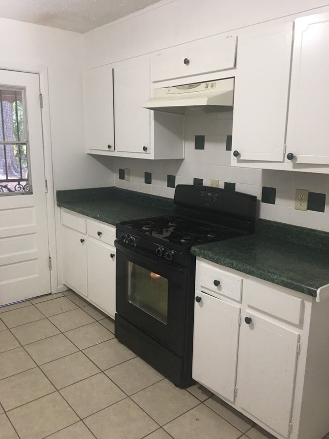 Photo - 2930 Carriage Ln