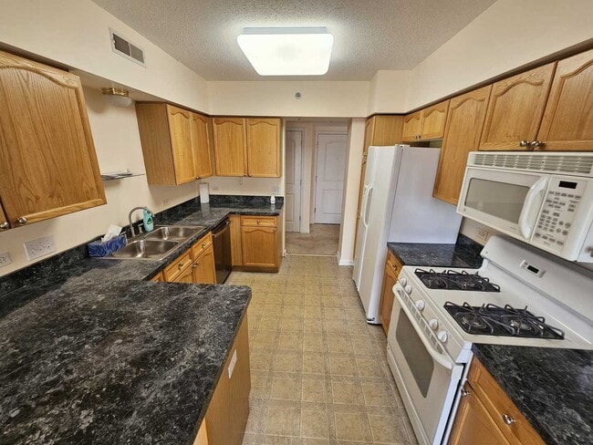 Photo - 655 Perrie Dr Unit 501