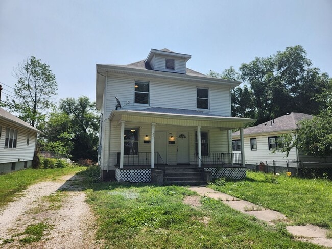 Photo - 1342 N Broadway Ave
