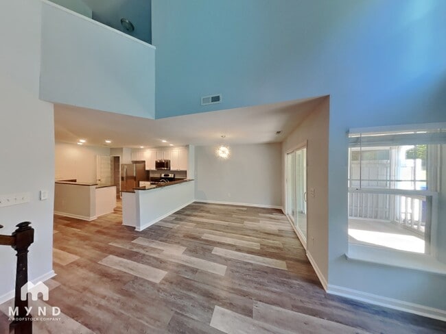 Photo - 182 Red Admiral Ct