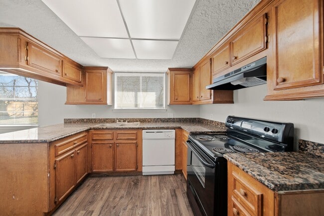 Photo - 13719 Southline Rd