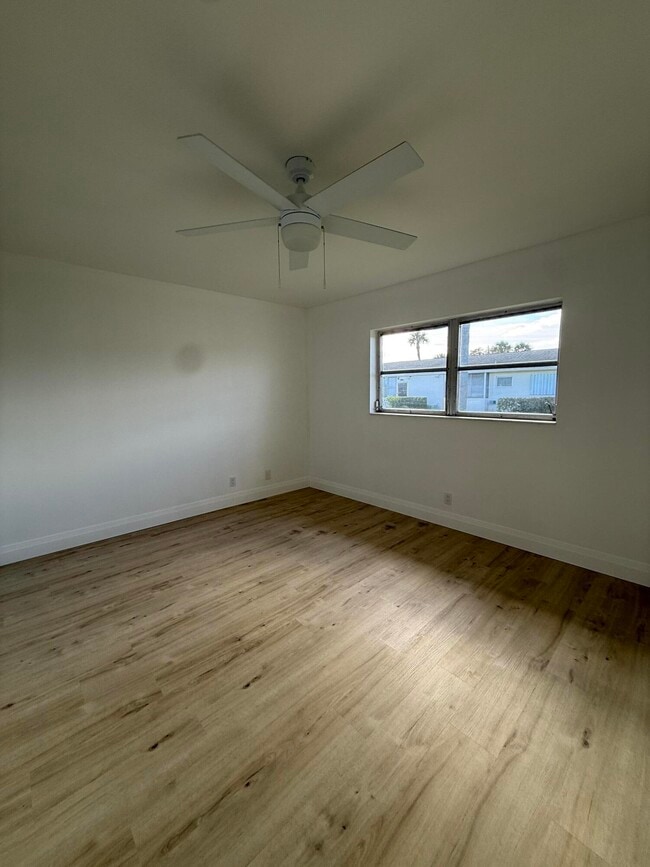 Photo - 2630 Emory Dr W Unit #F