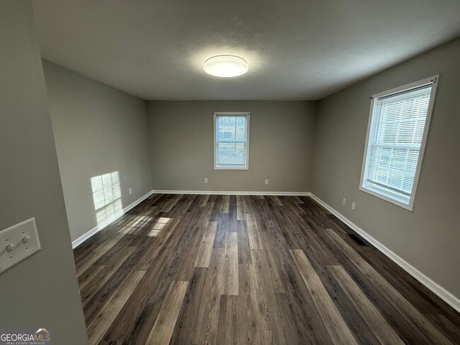 Photo - 5 Arnco 1st St