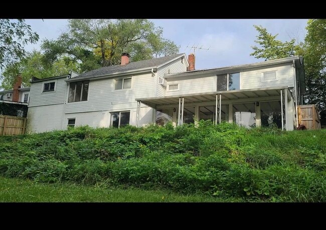 Photo - 6015 N River Rd