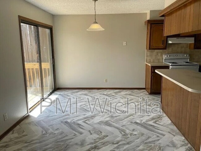 Photo - 1730 S Beech Ct