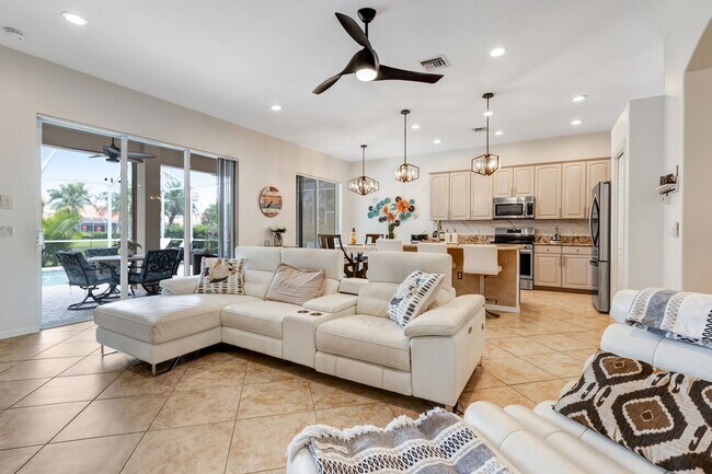 Photo - ** REFLECTION LAKES ** 4 BED / 2 BATH - POOL HOME - UNFURNISHED - ANNUAL RENTAL