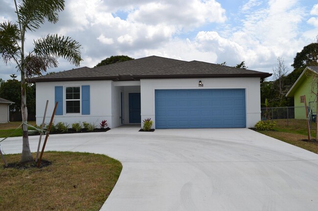 Northwest Airoso Boulevard, Port St. Lucie... - Northwest Airoso Boulevard, Port St. Lucie... House