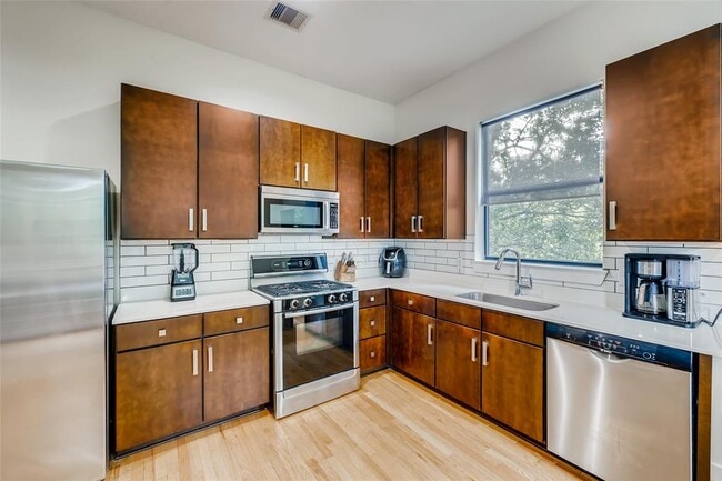 Photo - 6000 S Congress Ave Unit 604