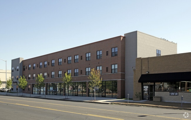 Grand South Senior