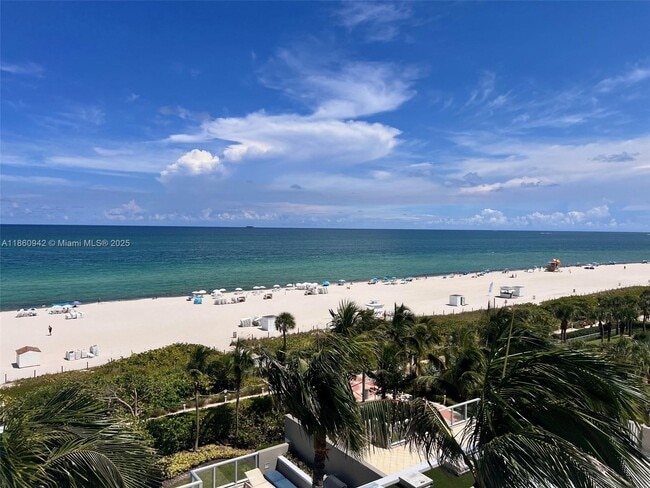 Building Photo - 3801 Collins Ave Unit 705 Rental