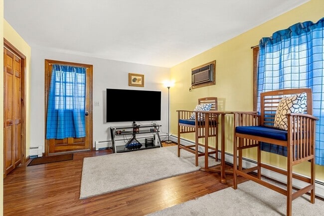 Photo - 22 Woodland St Unit 2