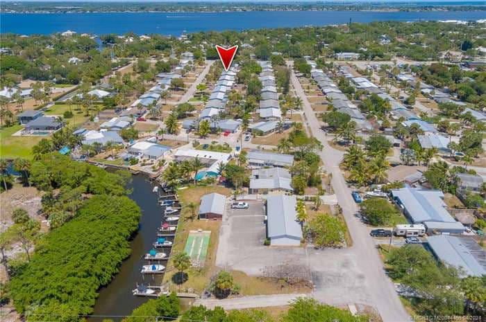 Photo - 413 Robalo Ct
