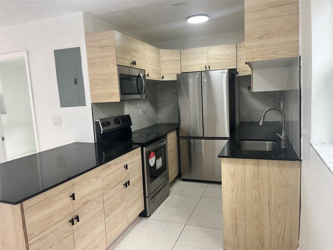 Photo - 1604 NW 24th Ct