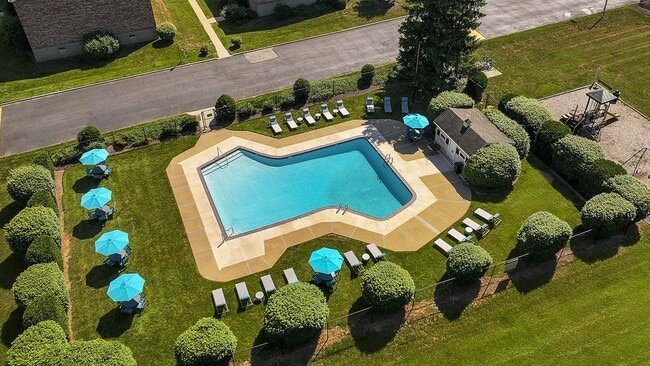 Aerial view of the outdoor pool - Village Green