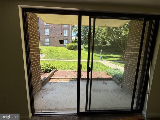 17822 Buehler Rd Unit 1-B-2