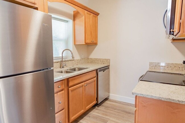 Photo - 626 W Central Ave