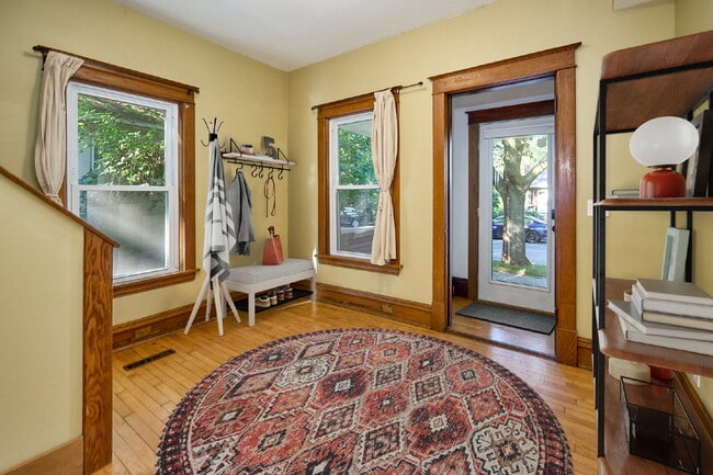 Photo - Charming 3-Bedroom Home in Minneapolis