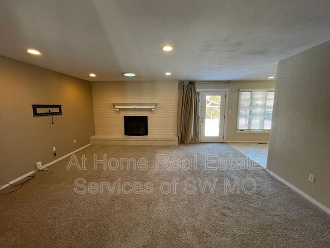 Photo - 3917 E Lomita St