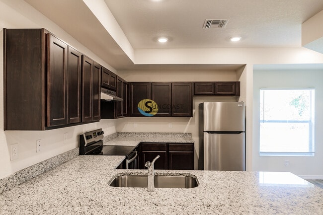 Photo - 12225 Tetzel Ave