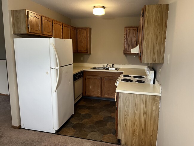 Building Photo - 480 Stratford Way Unit 3