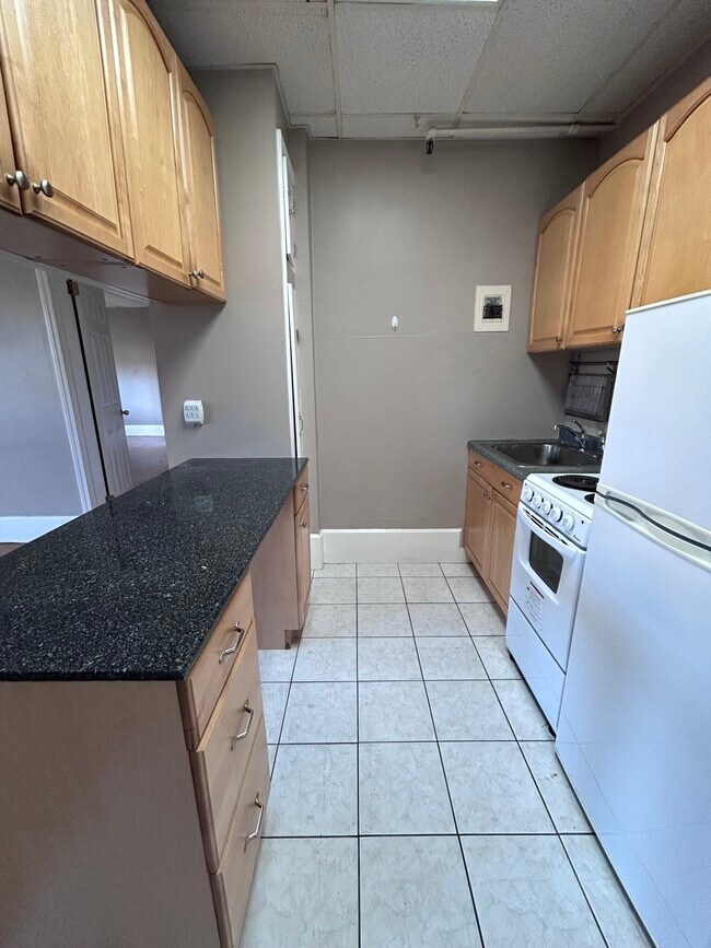 879 Beacon St Unit 21
