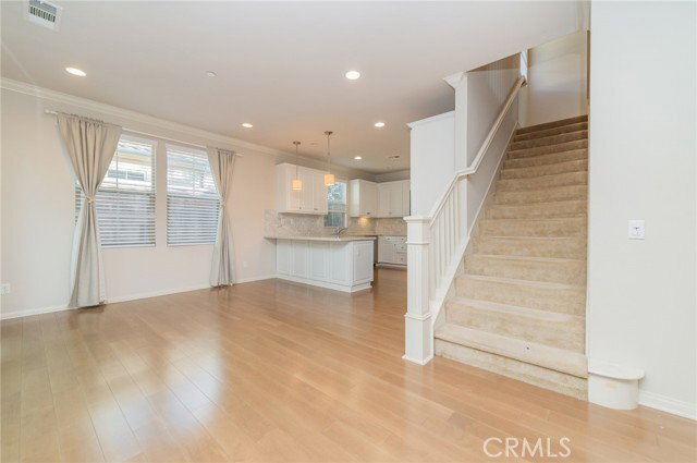 Photo - 183 Bright Poppy