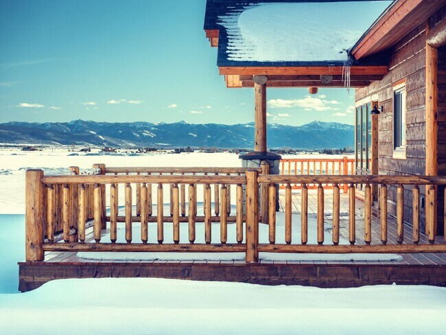 Photo - Spacious & Elegant 3-Bedroom Home – Flexib...