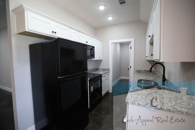 Photo - New construction 3 bed / 2 bath home - Bono