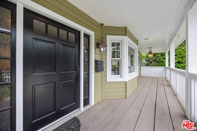 Photo - 12722 Halkirk St