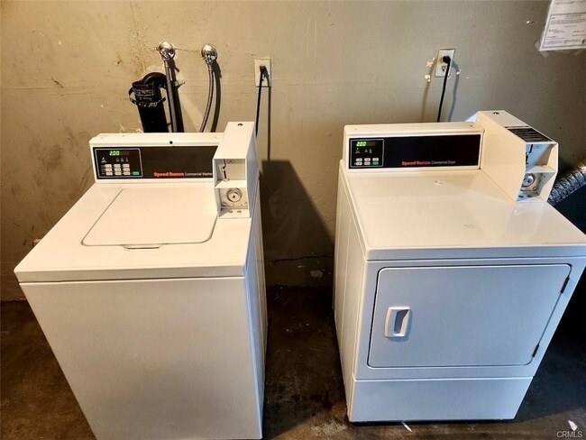 Photo - 3920 Marathon St Unit 1/4