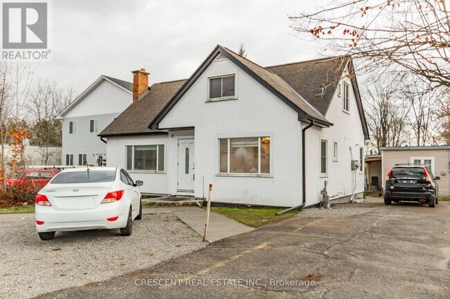 Photo - 261 Barrie Rd