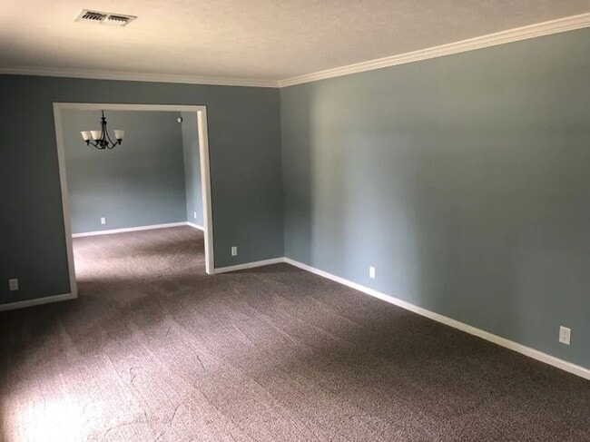 Photo - AVAILABLE NOW! CALL US FOR A SHOWING!