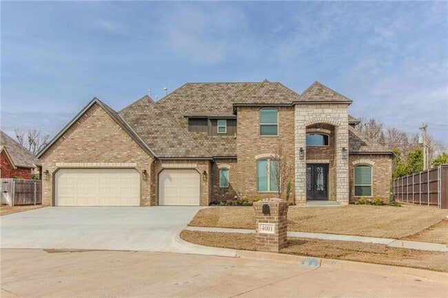 Building Photo - 4001 Sam Gordon Dr