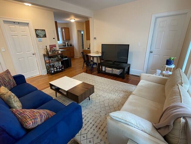 Photo - 23 Willard Ave Unit 3