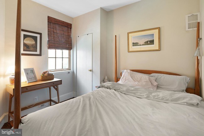 Photo - 1245 Lombard St