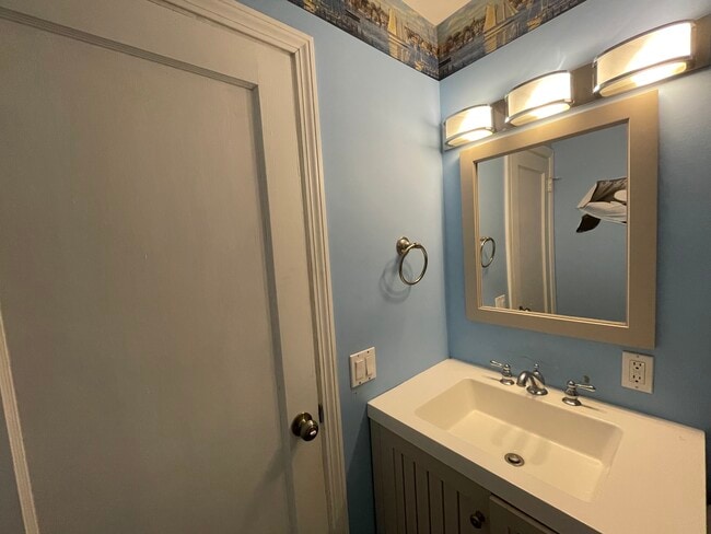 Photo - 112 Howard St