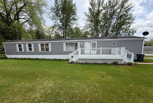 Building Photo - 4931 Abrams Dr