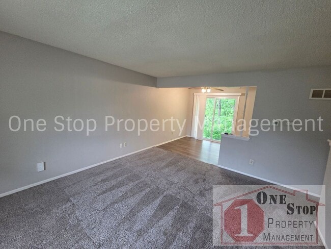 Photo - Renovated 3-bedroom, 2-bathroom home in Lee's Summit!