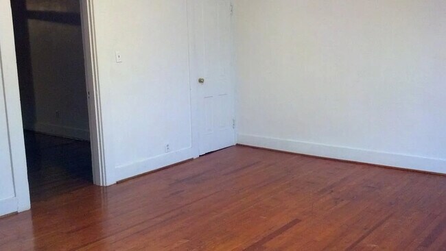 Photo - 105-4 E Main St Unit 4