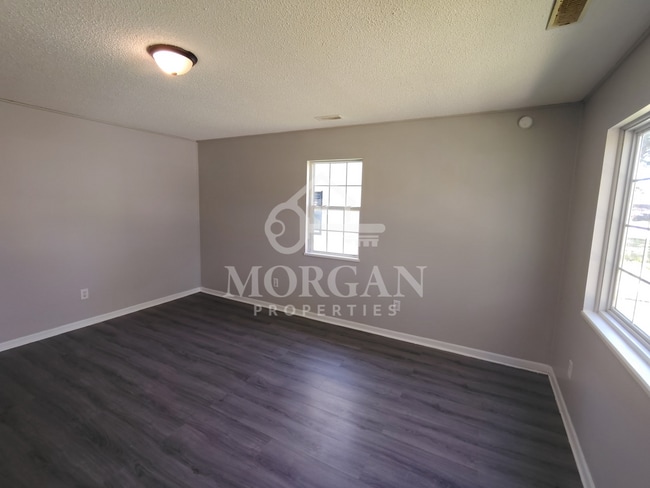 Photo - 2203 W 28th St