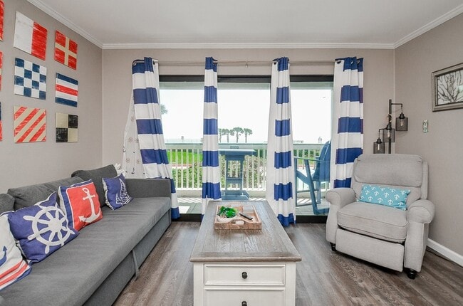 Building Photo - 6102 Seawall Blvd Unit 102