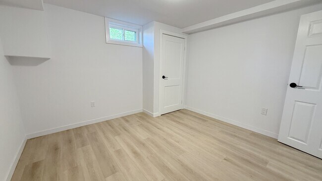 Photo - 103 King Edward Ave Unit 6