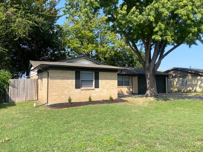 Photo - 4927 Eastgate Cir