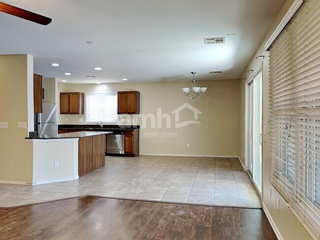 Photo - 18127 W Smokey Dr