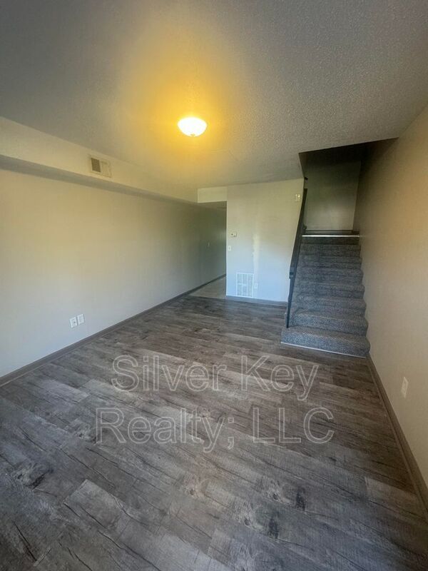 Photo - 1426 Niles Ferry Rd