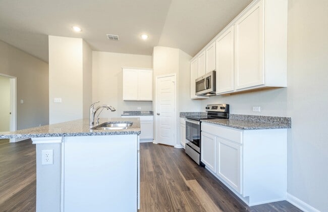 7106 Emerald Valley