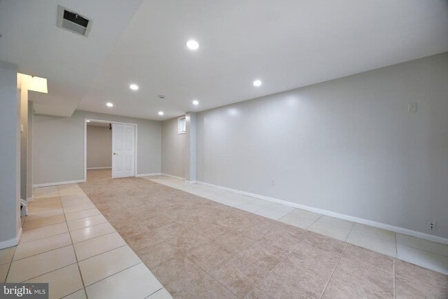 Photo - 16729 Queen Anne Rd