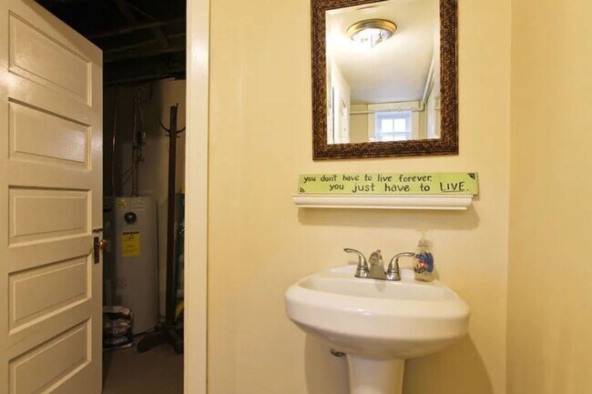 Photo - 254 Meehan Ave