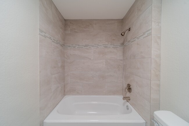 Photo - 5739 Skylane Dr