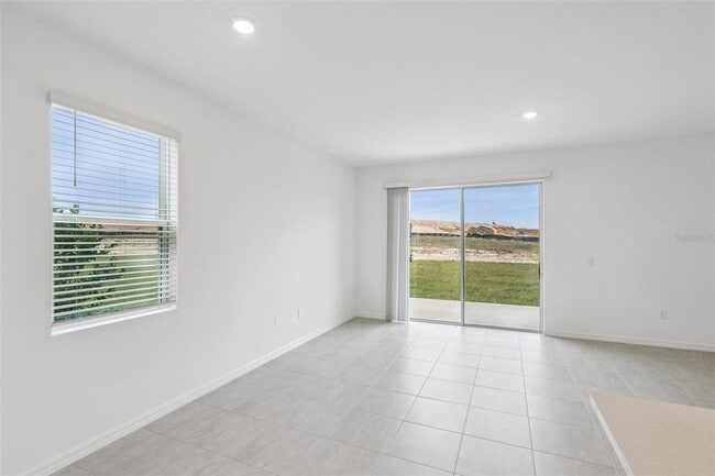 Photo - 7621 WATERSCAPE Dr